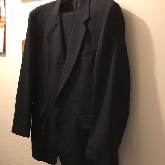 Towncraft 2-Piece Suit - Picture 2 of 8